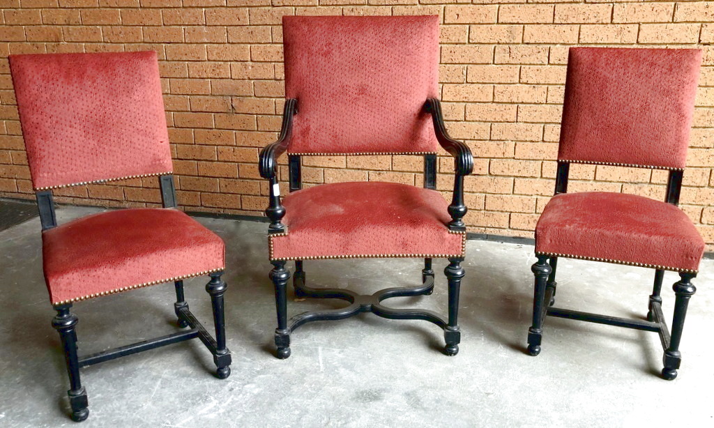 A French Library Setting